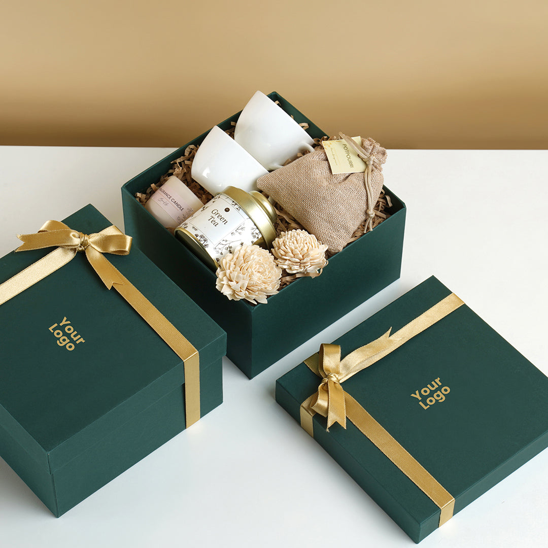 Little tea hamper