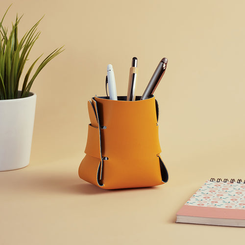 Reversible Leather Pen Stand