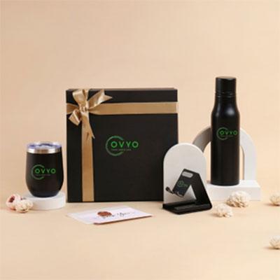 Ovyo’s All Black Custom Hamper