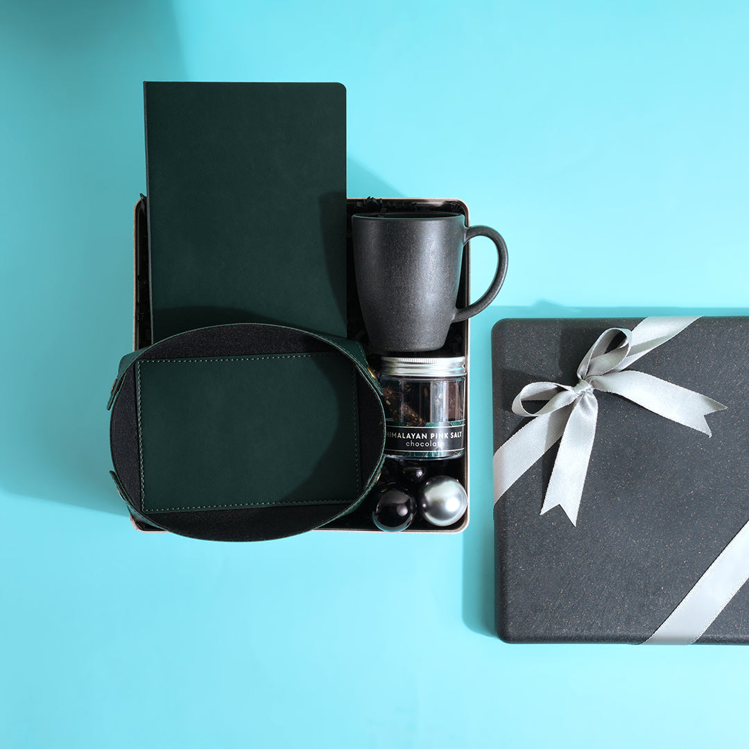  The Charcoal & Jade Hamper