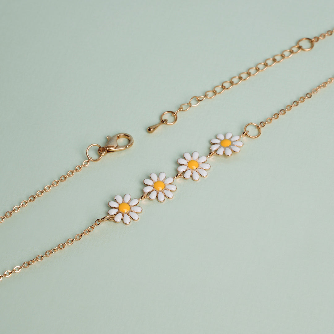 Daisy Necklace
