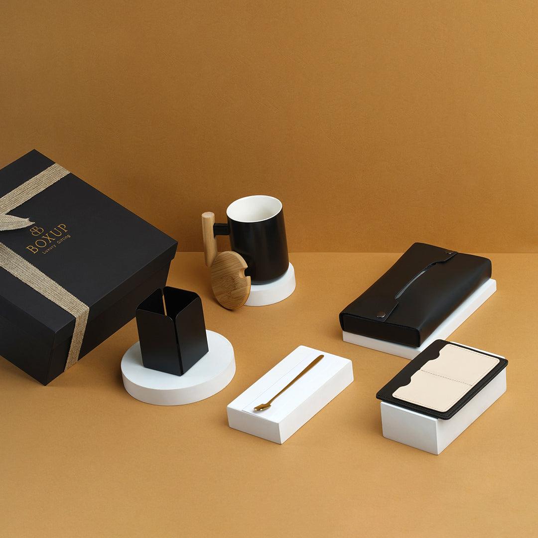 The Luxe Noir