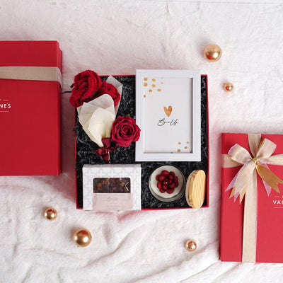 Top Long Distance Valentine's Day Gifts to Surprise Your Loved One - Sentimental Surprises: Gifts with a Personal Touch