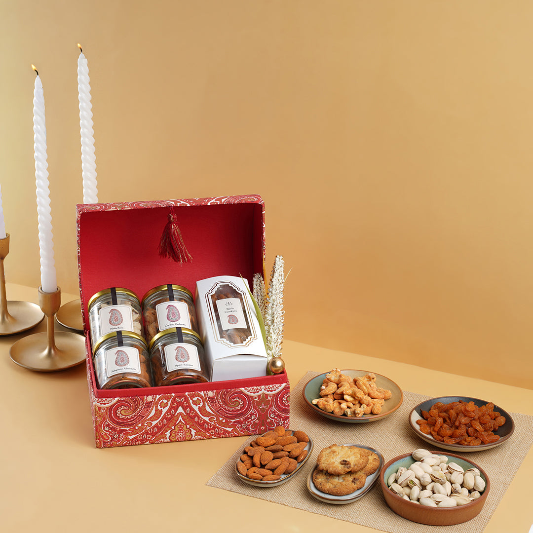 The Classic Treats Box