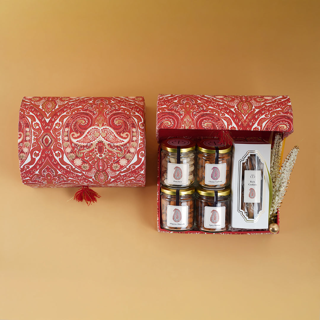 The Classic Treats Box