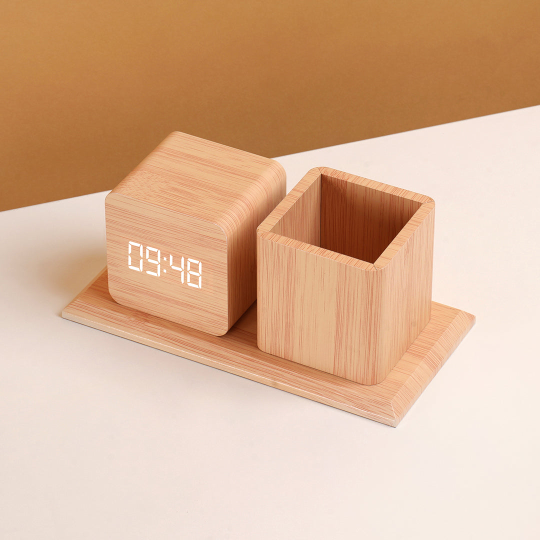 Wooden pen holder with digital time display