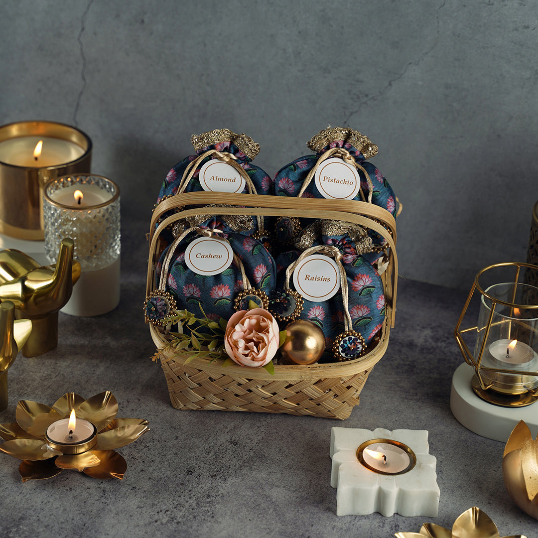 A Token of Tradition Hamper