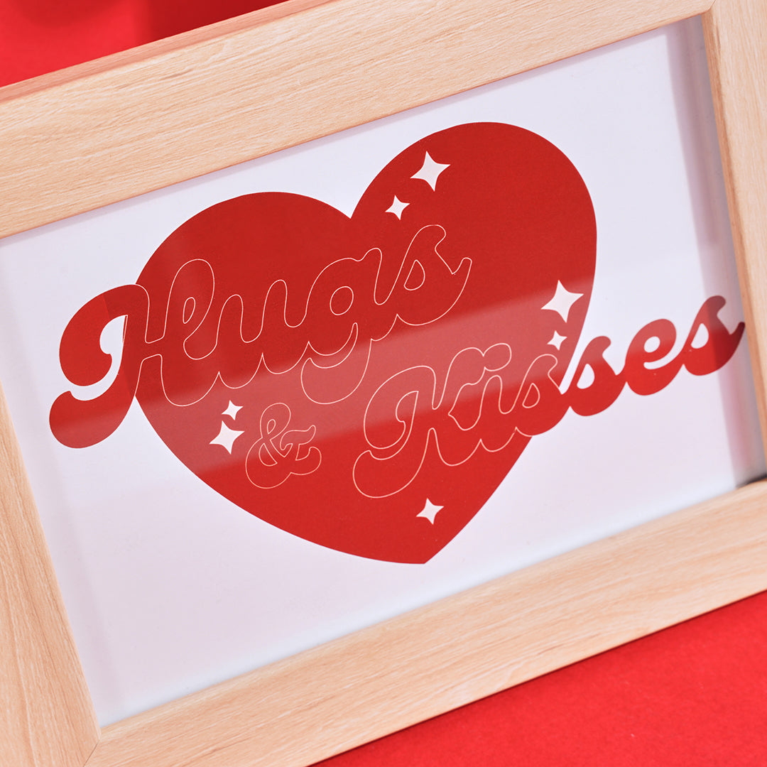 Photo frame – Hugs & Kisses