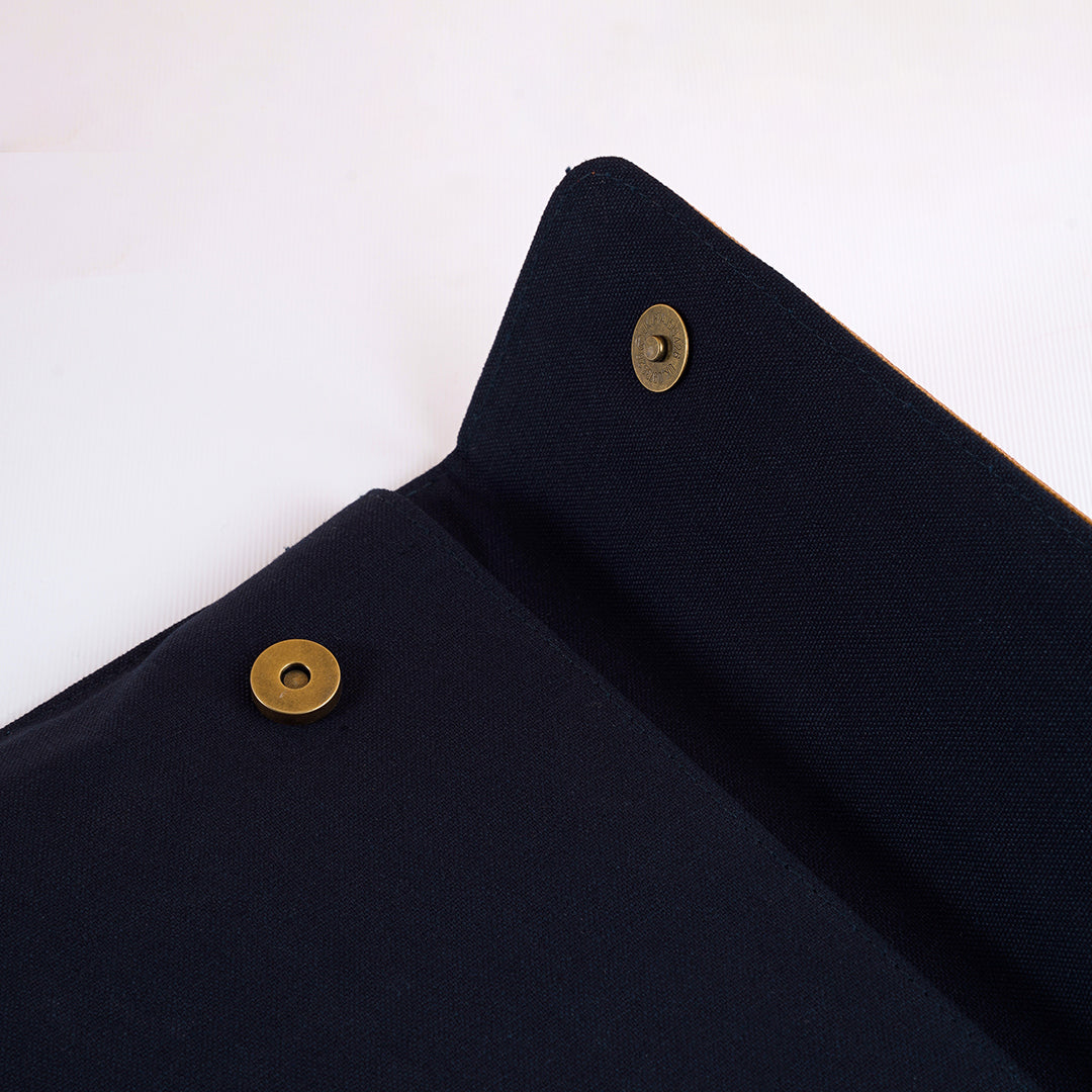 Daily Care - Vegan Laptop Sleeve