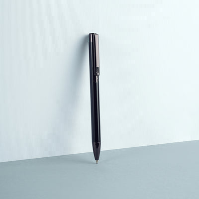 Black Line - Pen