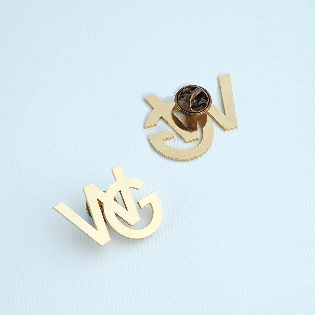 Golden Whisper – Pin