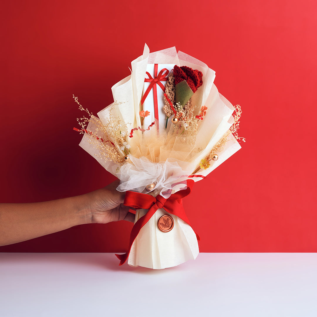 Crochet bouquet with sensation chocolate box