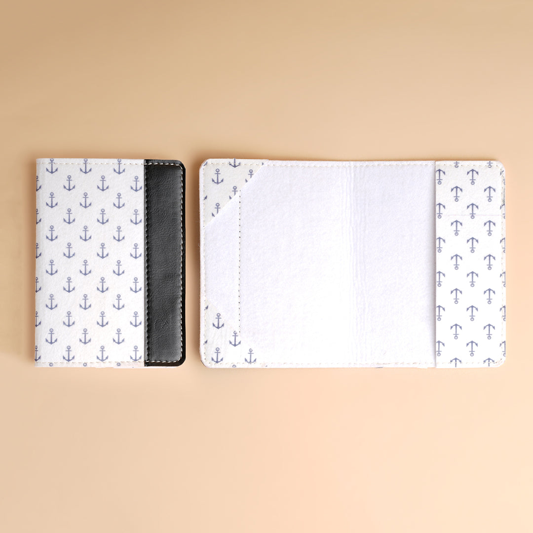 Nema Felt Passport Holder