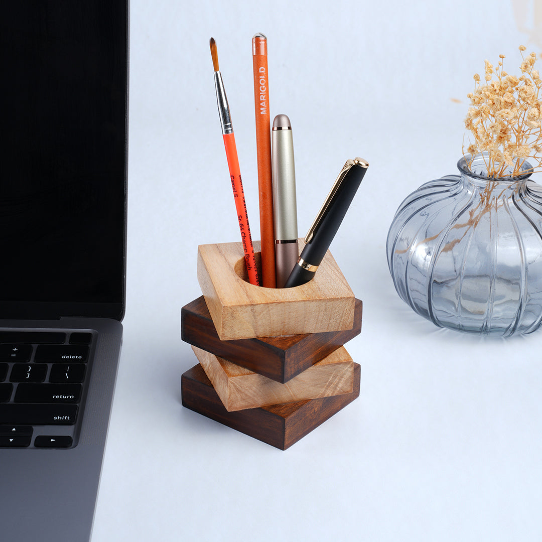 Luma Pen Stand