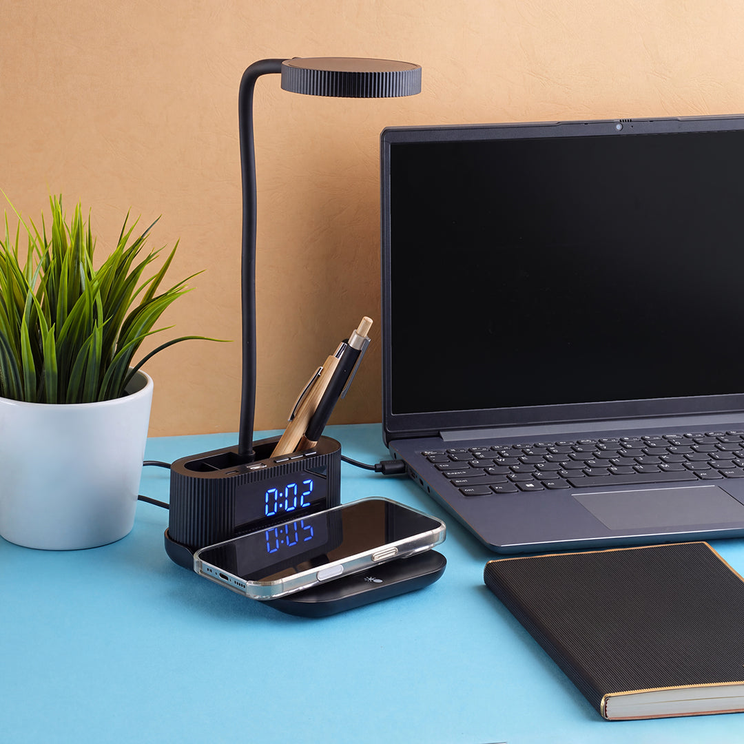 Axon Lamp With Charging Station