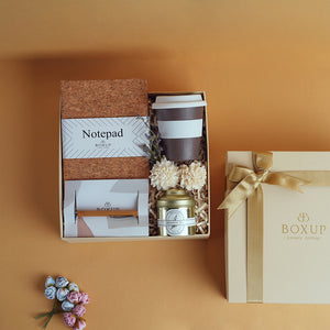 Savvy and Sustainable Gift Hamper
