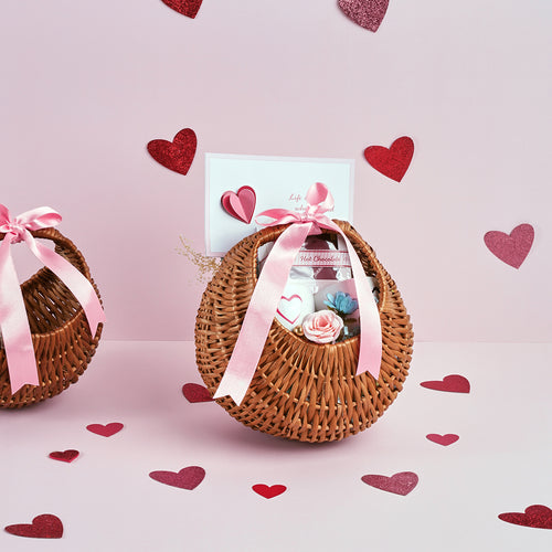 The Handpicked Love Edit