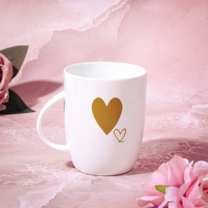 Coffee mug with heart detail