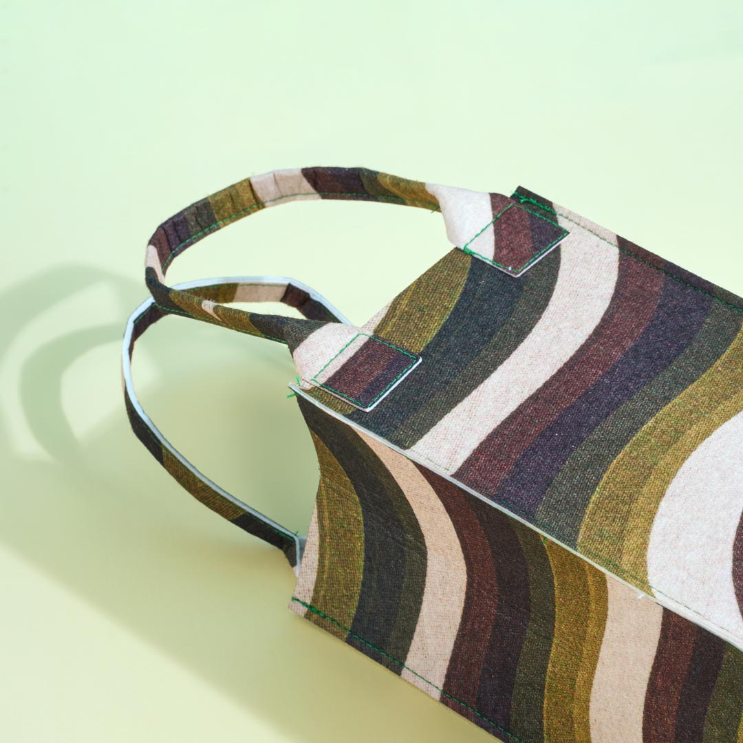 Patterned Felt Bottle Bag