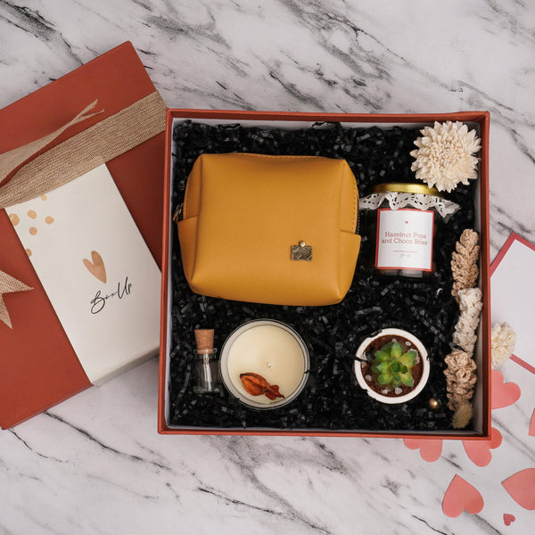 A Thinker’s Delight Gift Box - BoxUp Luxury Gifting 