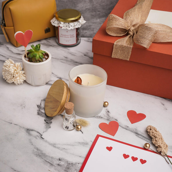 A Thinker’s Delight Gift Box - BoxUp Luxury Gifting 