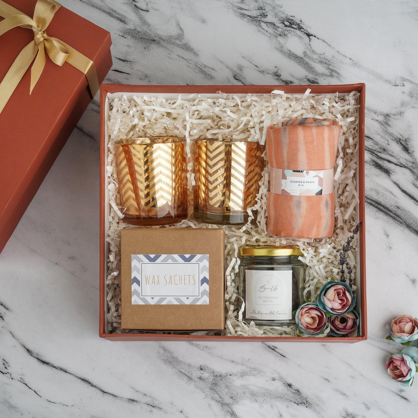 Buy Aesthetic Delight Gift Box Online – BoxUp Luxury Gifting