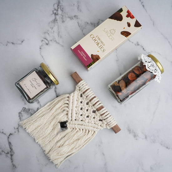 The Good Luck Pannier Gift Box - BoxUp Luxury Gifting 